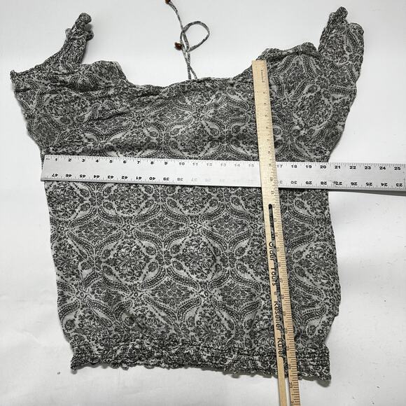 ROXY Top Size L Gray White Paisley 100% Cotton Sheer Scoop Neck Boho Chic STAIN - Picture 4 of 9